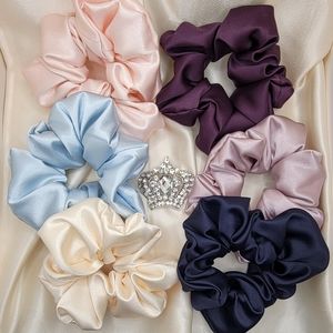 Silk scrunchies